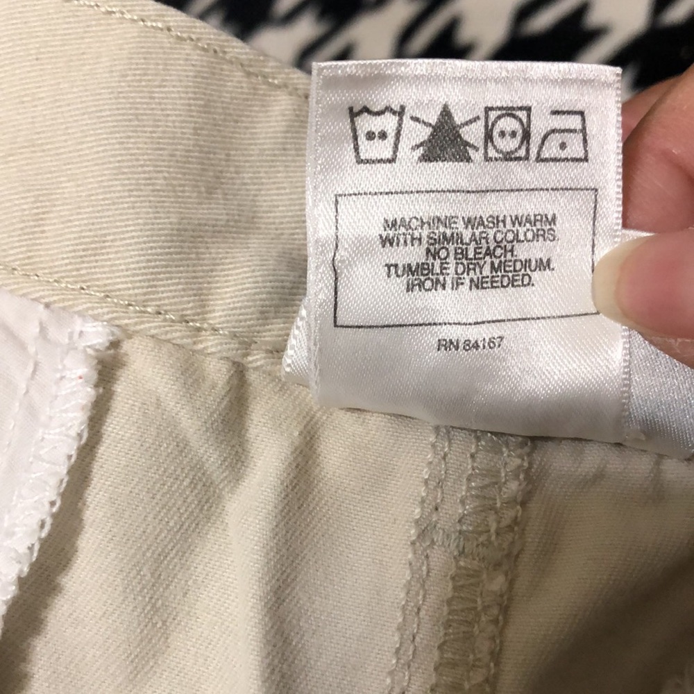 Ladies Disney Front Pleated Walking Shorts - Picture 8 of 9
